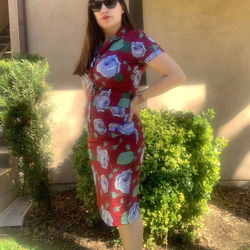 Collectif Floral Fitted Dress - Picture 9 of 14